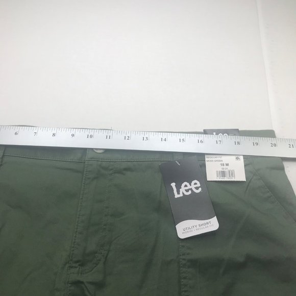 Lee Women's 18M Midrise Bermuda Regular Fit Moss Green Utility Short New - Picture 8 of 12